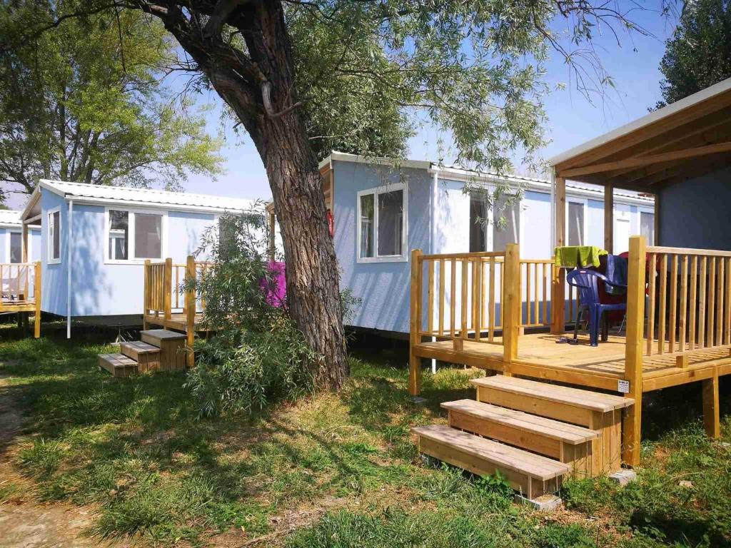 Vonkajšia záhrada v ubytovaní Pelso Camping