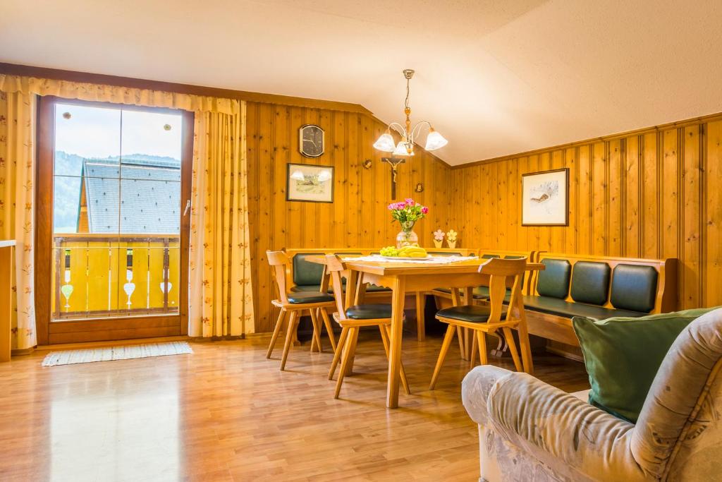 Posezení v ubytování Am Ferienbauernhof Schmiedbauer com Salzkammergut