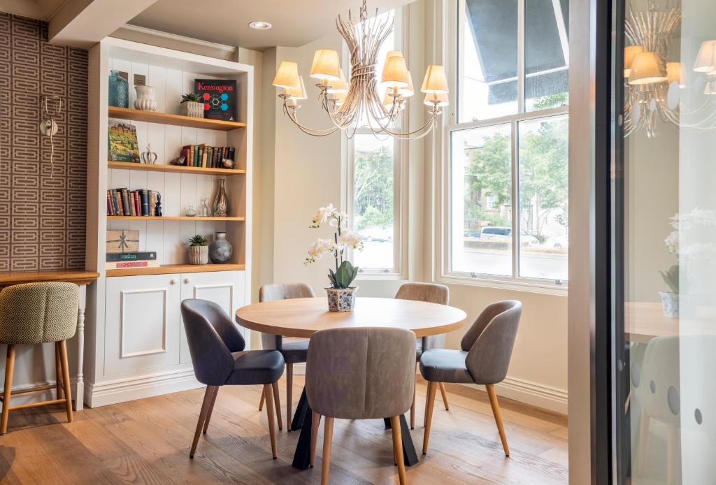 Point A Kensington Olympia - Resim 13