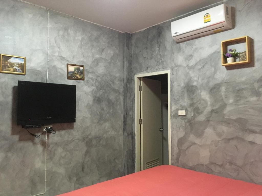 Innkhun House URT Suratthani Airport - Habitación Doble Estándar