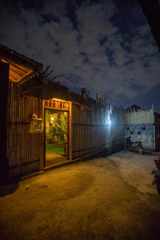 Salty Shakas Bamboo Stay Canggu - 10