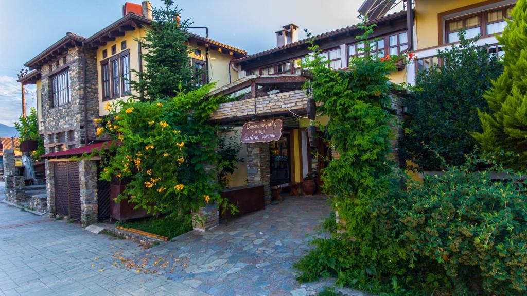 Oikoperiigitis Hotel - 11