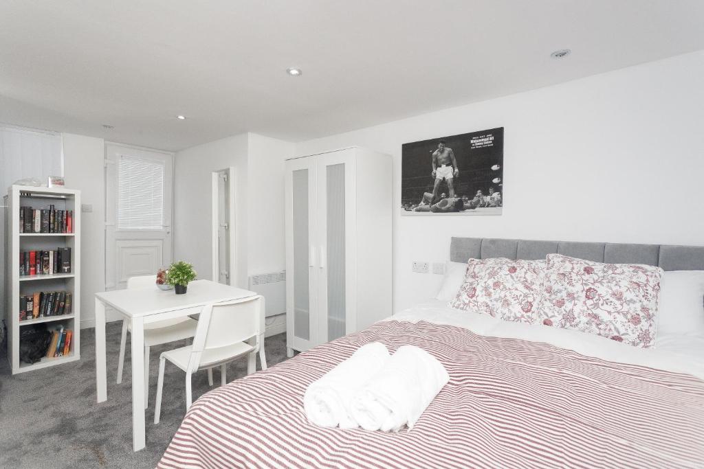 Leeds House - Superior Studio
