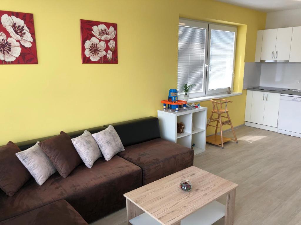 Kuchyň nebo kuchyňský kout v ubytování Apartmány LETO