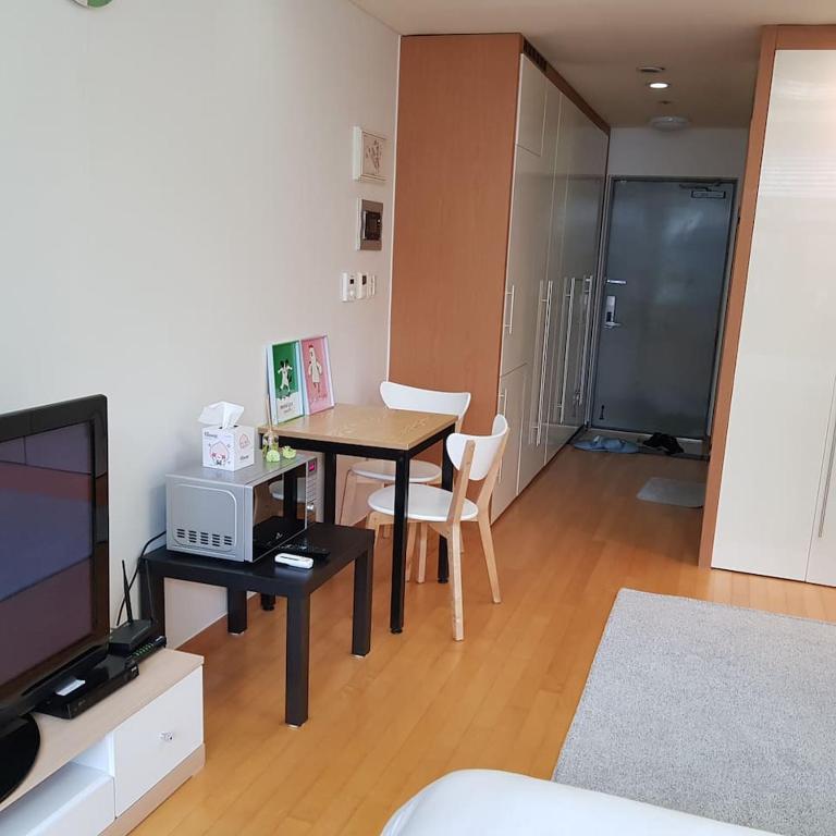Samseong Coexmall AA - One-Bedroom Apartment