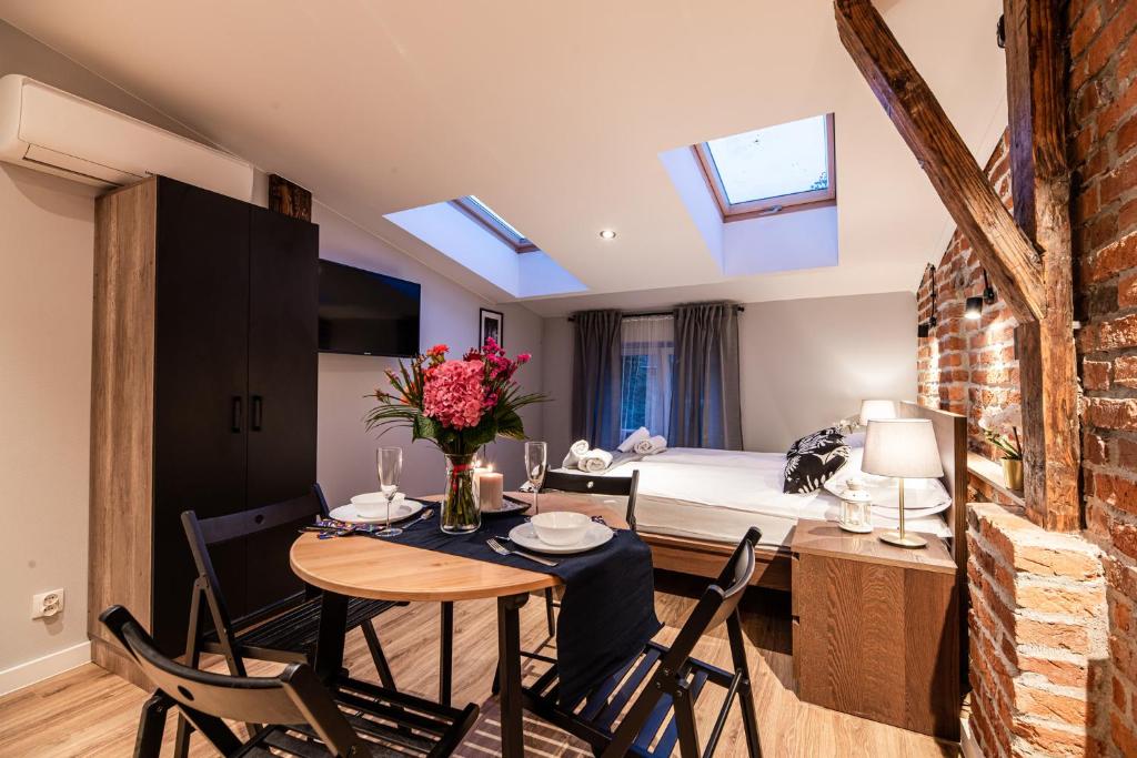 Lubomirskiego 23 Residence - great location, 10 min to Main Square by foot, right next to Main Rail and Bus Station - Resim 26