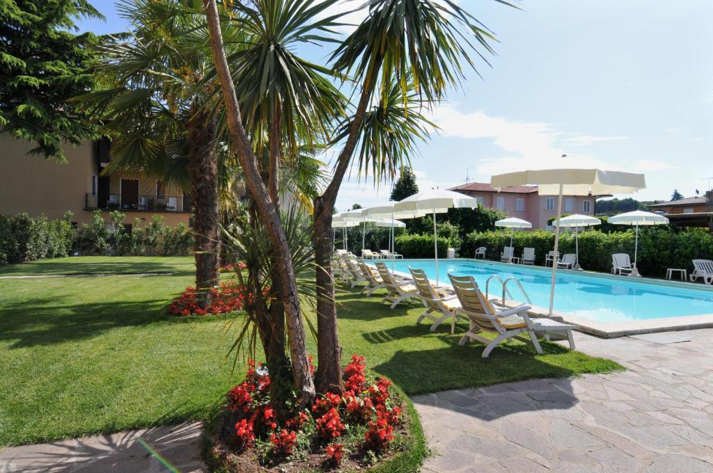 Bazén v ubytování La Quiete Park Hotel nebo v jeho okolí