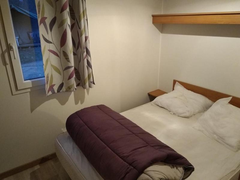Postel nebo postele na pokoji v ubytování Camping des eydoches - 3 étoiles