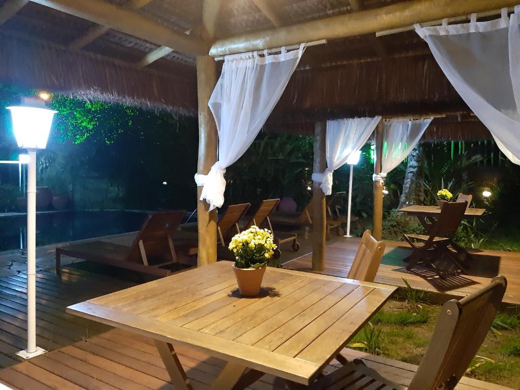  Pousada Canoa Caiçara