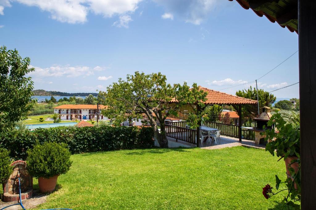 Bazén v ubytování Anna Dani Apartments nebo v jeho okolí