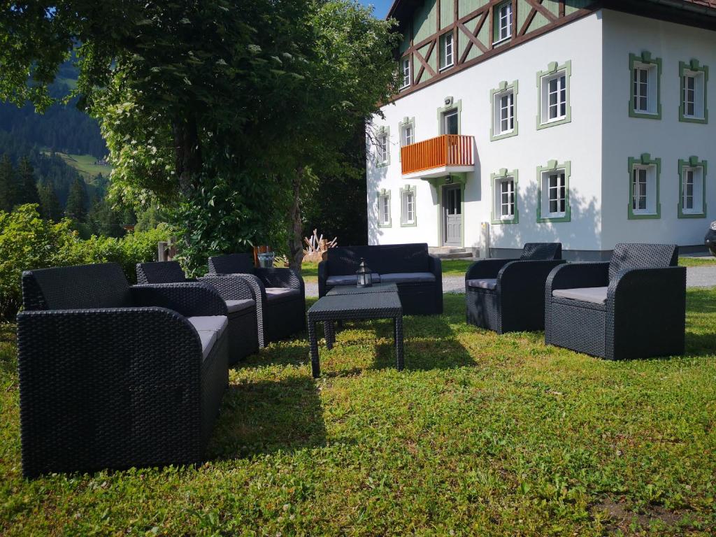 Zahrada ubytování De Nussi's Chalet 1