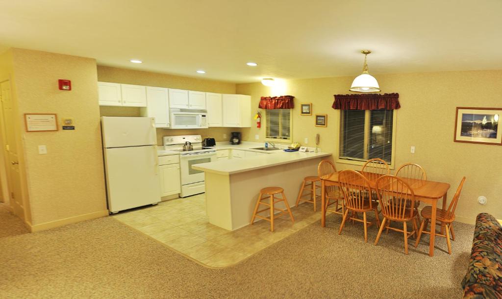 Attitash Mountain Village - 