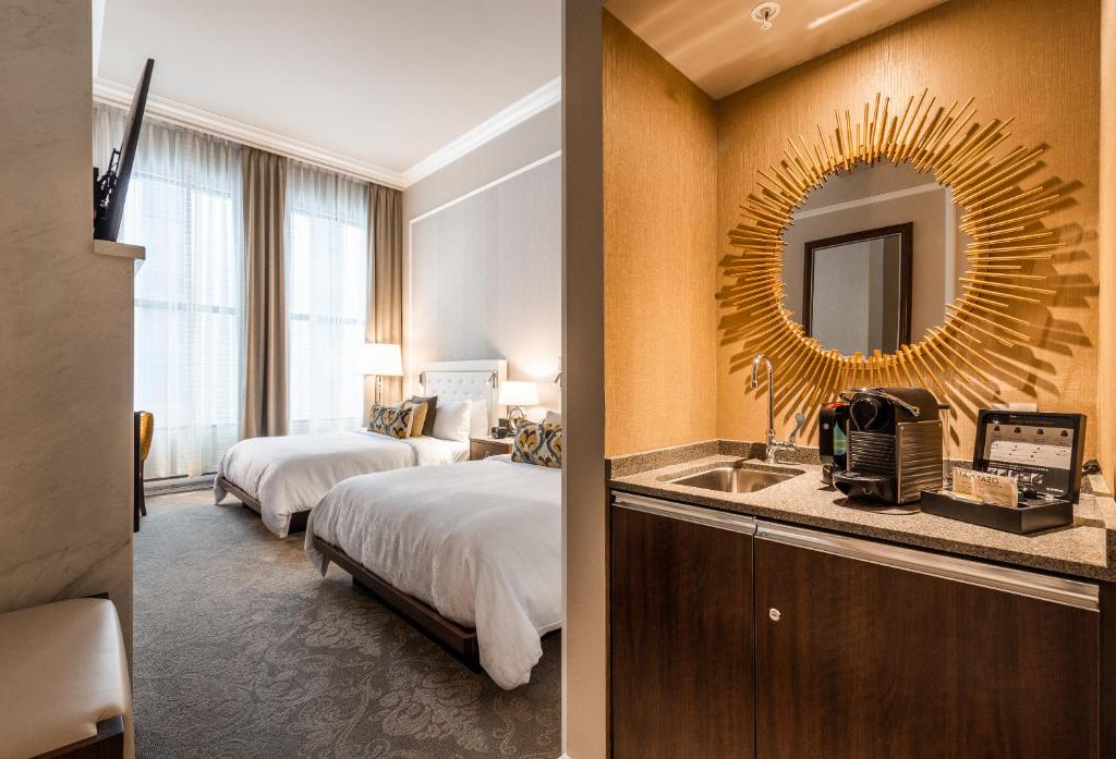 
Classic Room 2 Queen Beds Garden View
