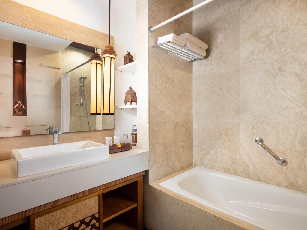 Bali Niksoma Boutique Beach Resort - 4