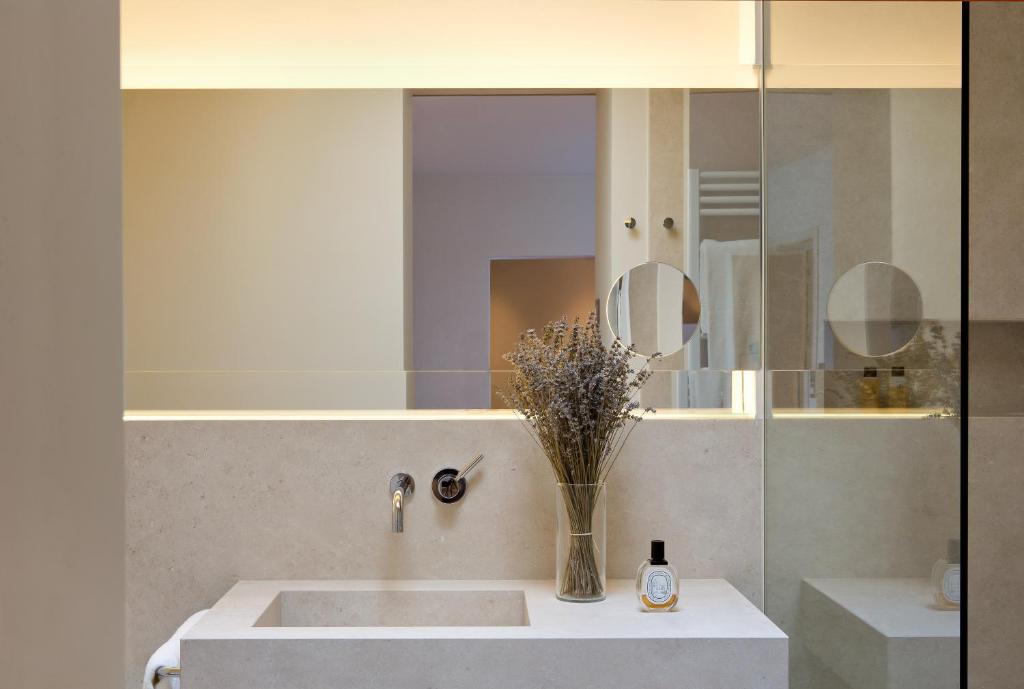 Koupelna v ubytování Hotel Terme Neroniane