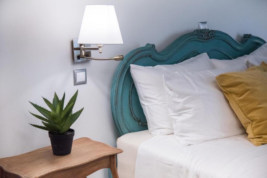 Rastoni Athens Suites near Acropolis at Tsatsou street - 2