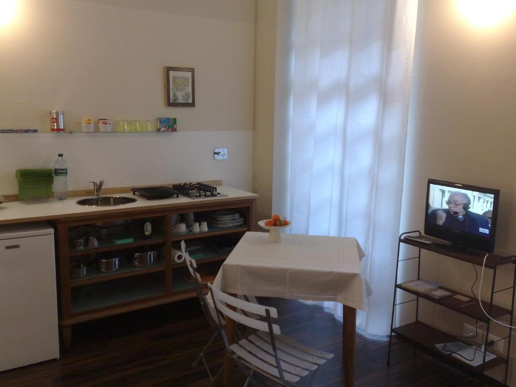 Køkken eller tekøkken på Ca'cita Guest House Torino