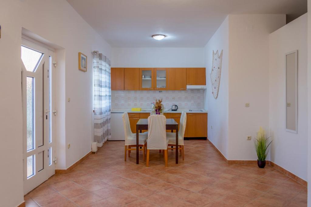 Apartmani Lana - 10