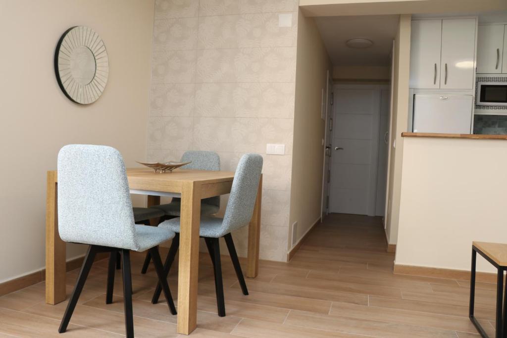 Kuchyň nebo kuchyňský kout v ubytování Archanda, apartamento en 1ª línea de playa
