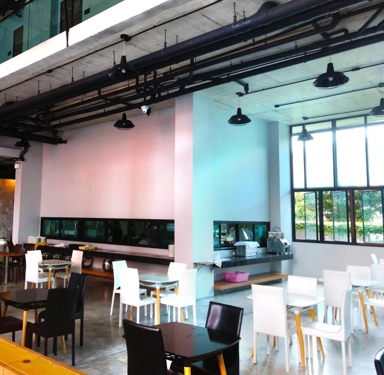 Restaurace v ubytování Phoenix Grand Patong