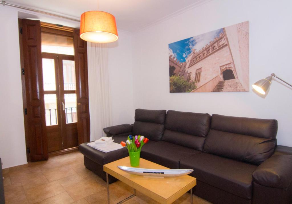 Living Valencia Apartments - Merced, Valencia – Bijgewerkte ...