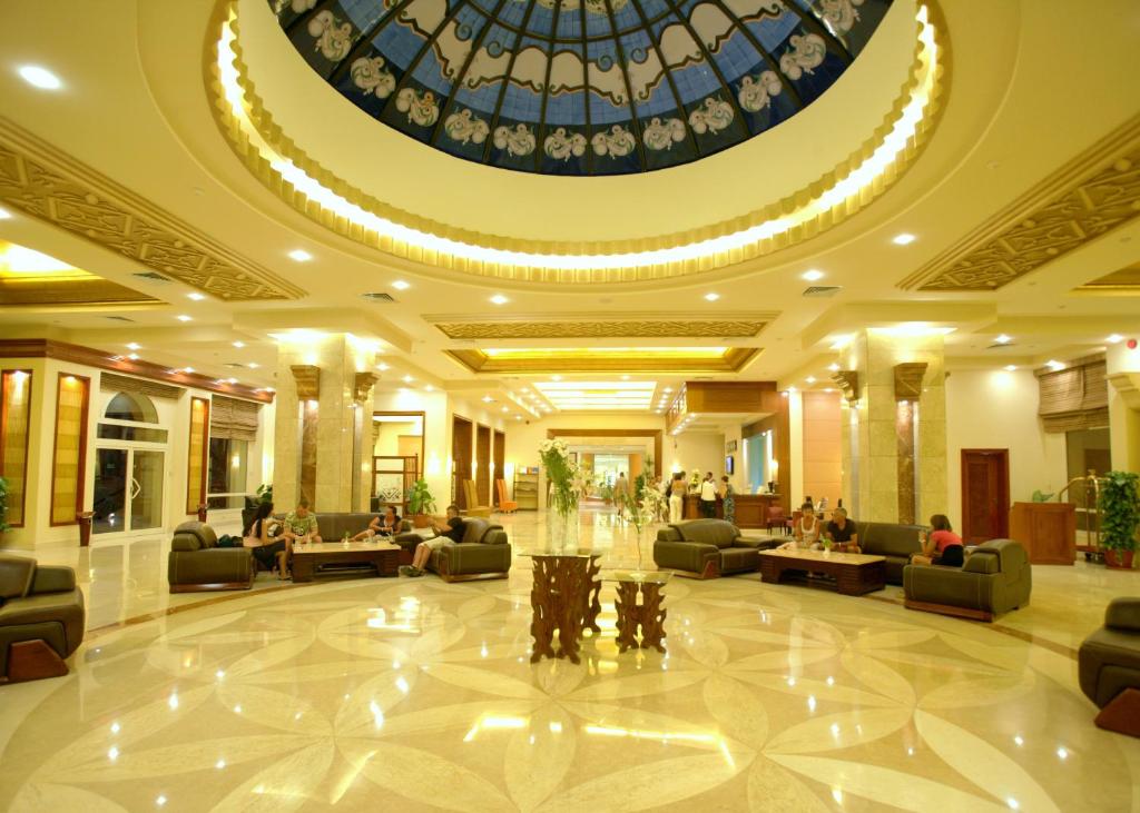 Posezení v ubytování Rehana Royal Beach Resort - Aquapark & Spa - Family & Couples Only - Premium Ultra All-Inclusive 24H