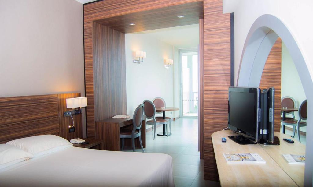 Waldorf Suite Hotel - Resim 17