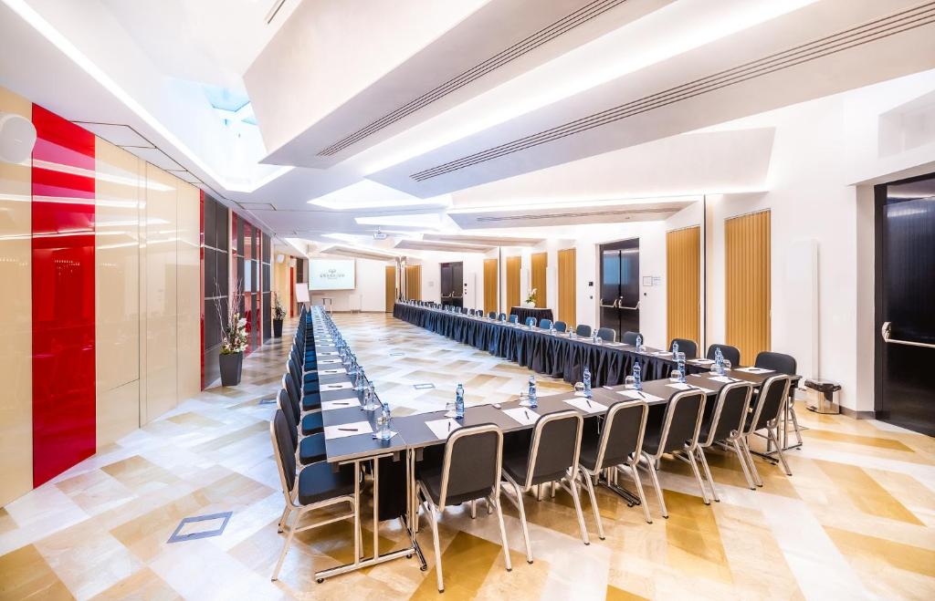 Zaplecze biznesowe lub konferencyjne w obiekcie Grandium Hotel Prague