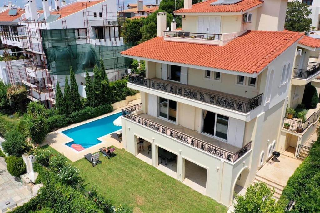 Hồ bơi trong/gần Villa Domus Riviera