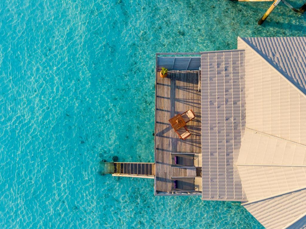 Bazén v ubytování Komandoo Island Resort & Spa nebo v jeho okolí