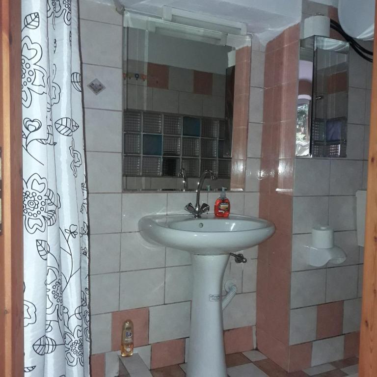 Łazienka w obiekcie Ground Floor Studio Galini