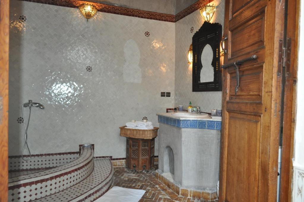 Koupelna v ubytování Riad Le Sucrier de Fès