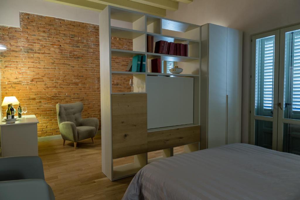 Cantine De Gregorio Suites - Junior Suite Con Balcón