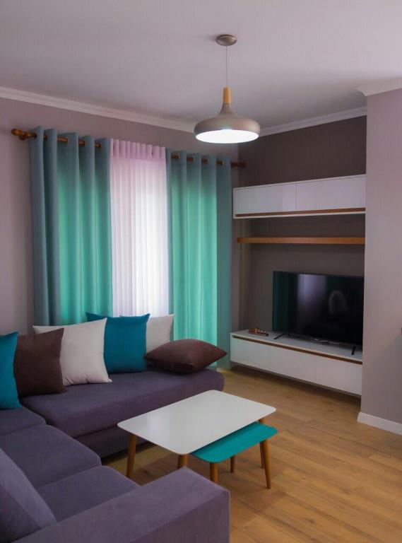 Modern Furnished Apartment with View - Image 5