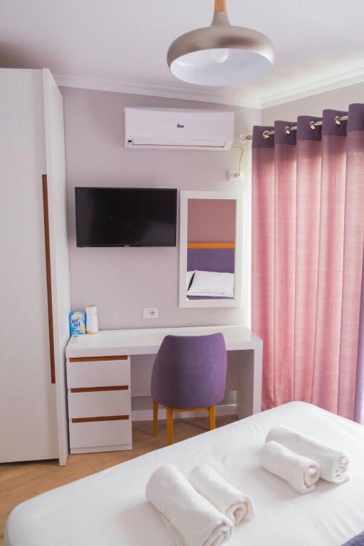 Modern Furnished Apartment with View - Image 7