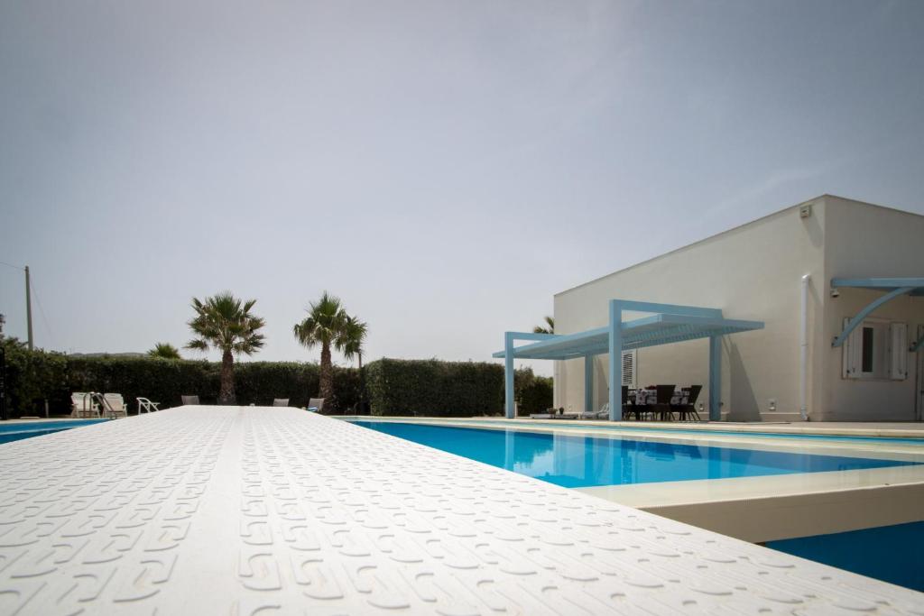 Basen w obiekcie Villa Afrodite | Luxury Villa and Pool lub w pobliżu