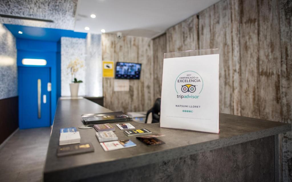 TV a/nebo společenská místnost v ubytování Hostal Ribas