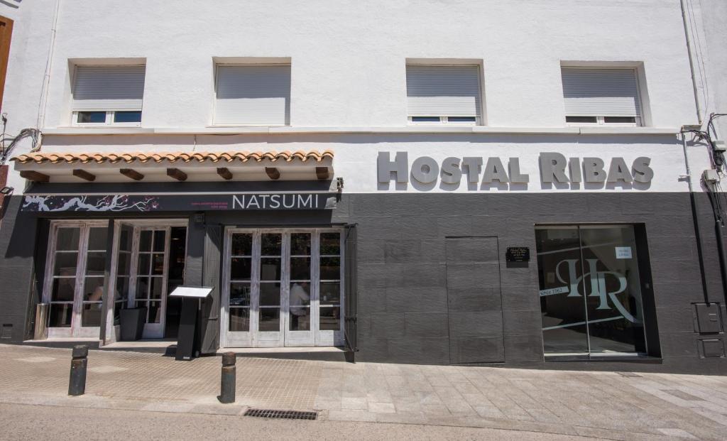 Exteriér nebo vchod ubytování Hostal Ribas