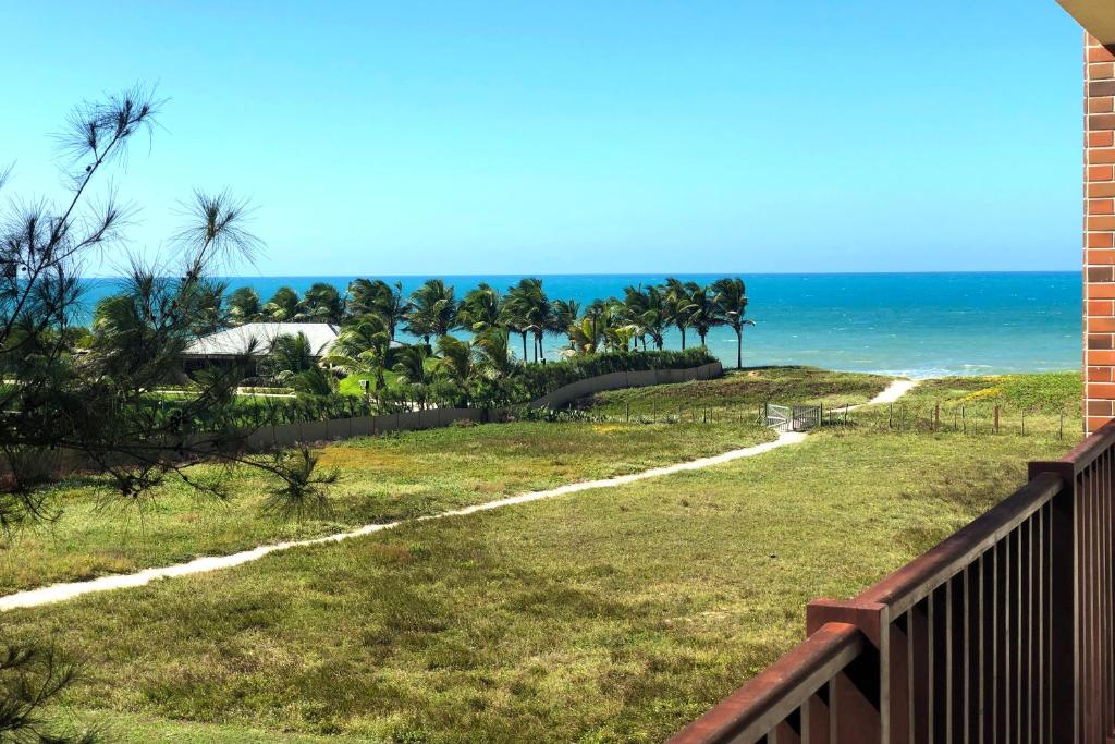  Beach Living