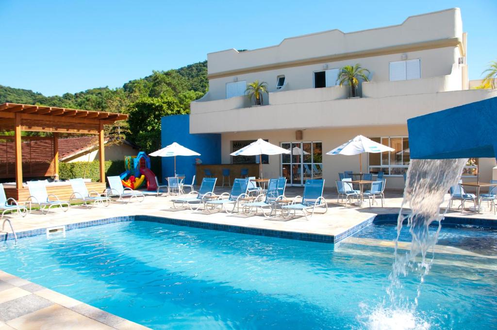 Atena Praia Hotel tesisinde veya buraya yakın yüzme havuzu