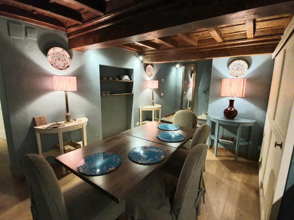 Al Palazzo del Marchese di Camugliano Residenza d'Epoca - Resim 8