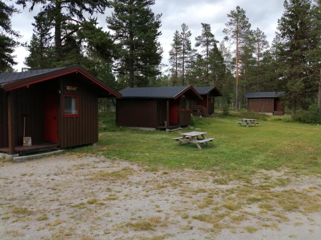 Tron Ungdomssenter - Cottage With Shared Bathroom