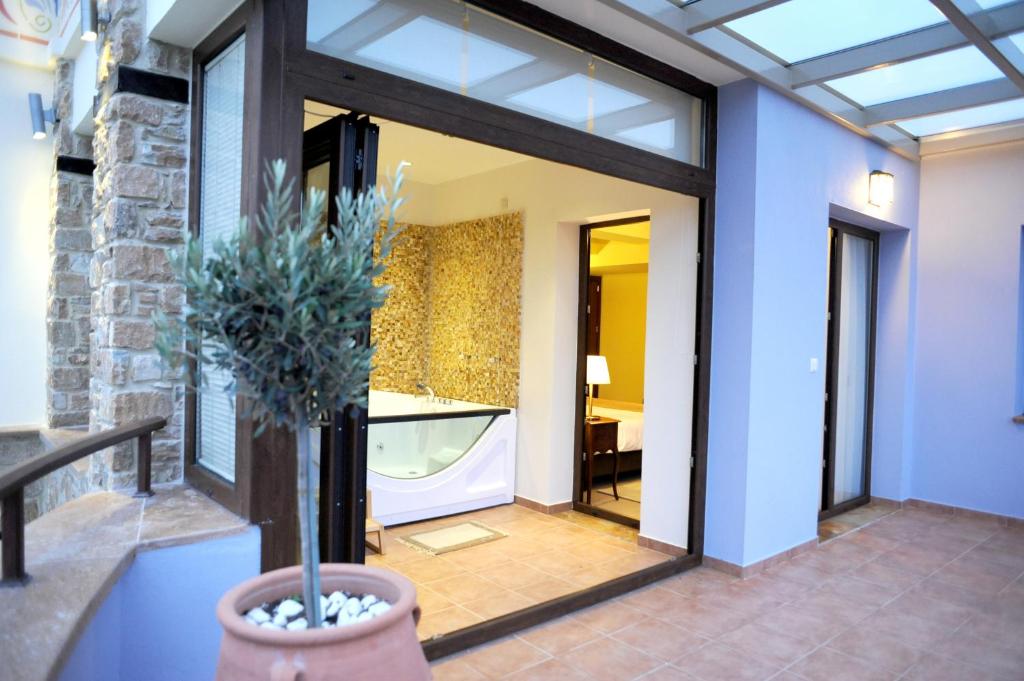 Agapi Luxury Hotel - 9