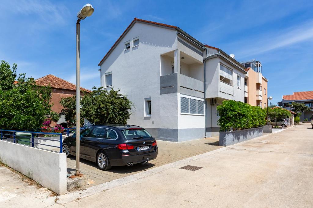 Budova, v ktorej sa apartmán nachádza