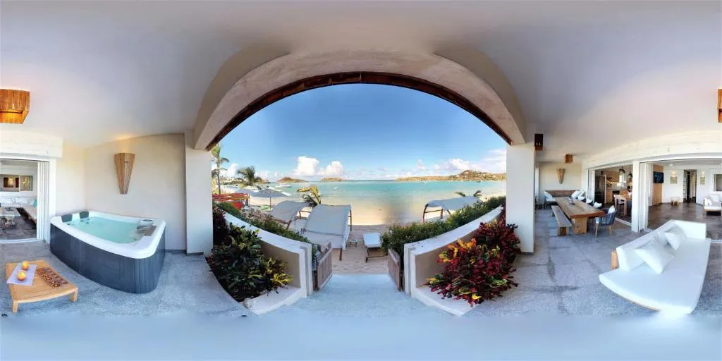 Deluxe Suite with Sea View