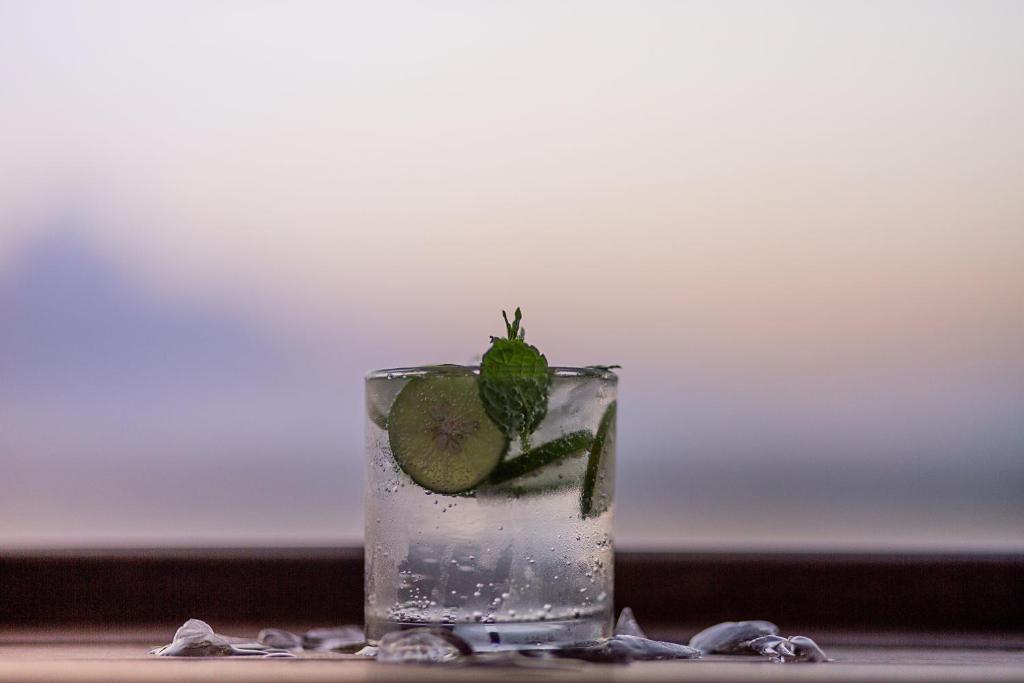 Nusa Veranda Sunset Villas & Restaurant