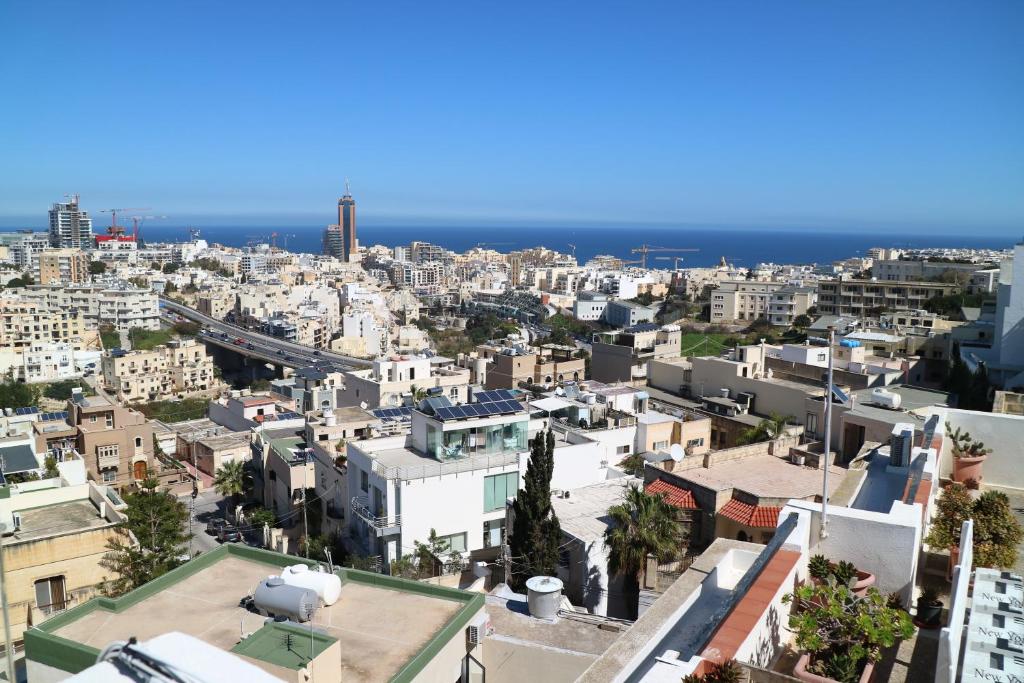 Escape to St Julians - 10