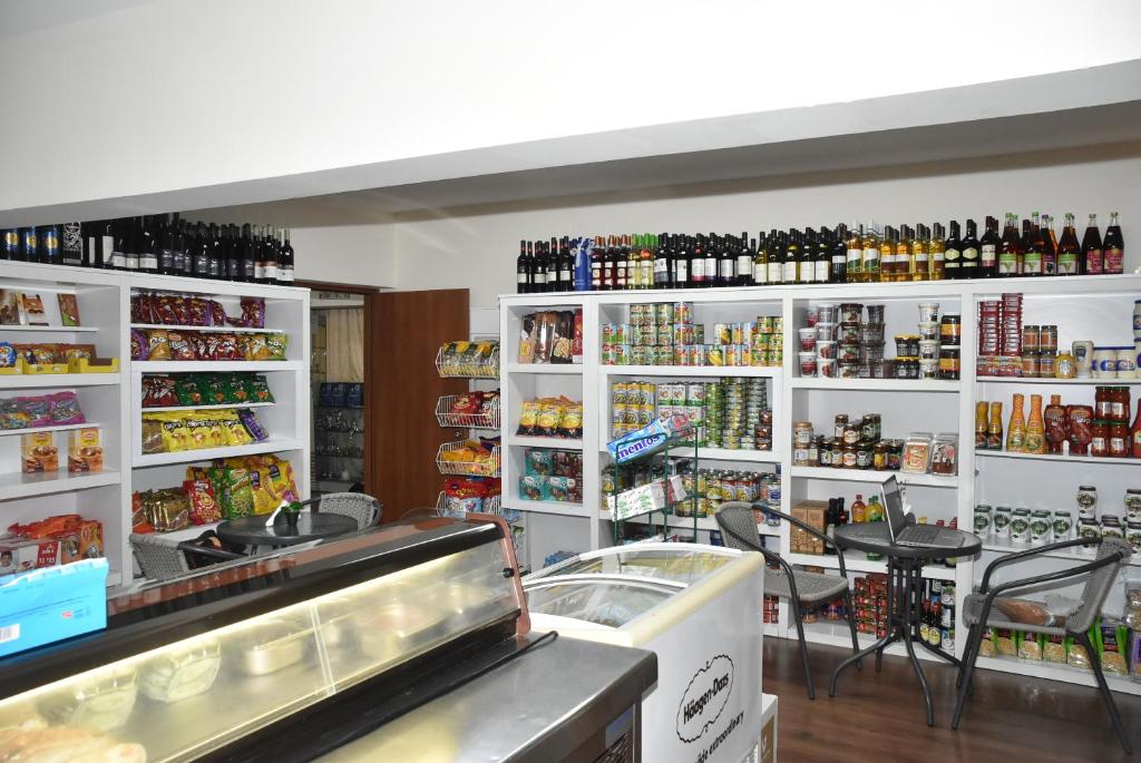 Nápoje v ubytování Rimon Cyprus Israeli Kosher Rooms