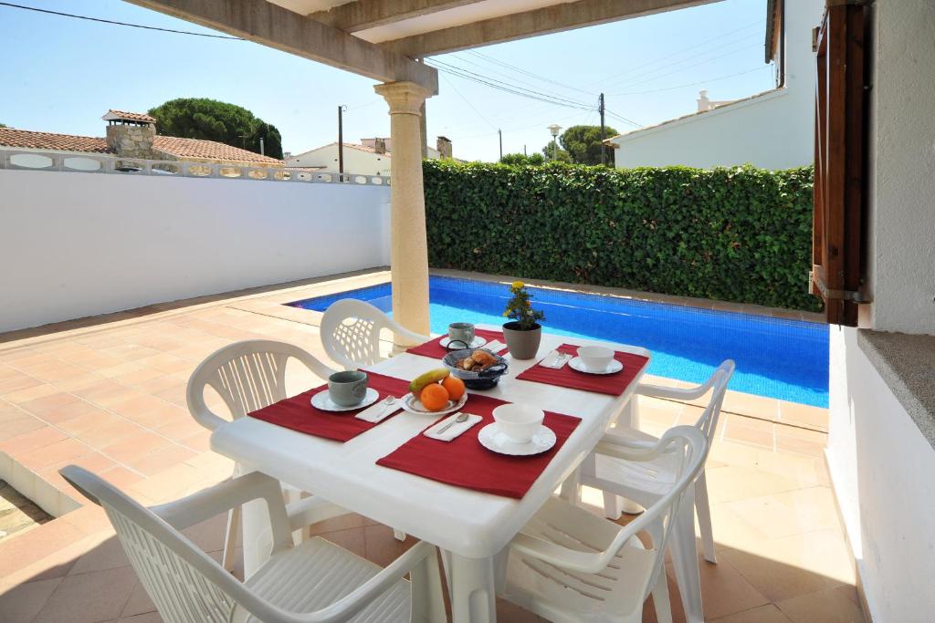 Booking.com: Villa Estepa negra , LEscala, España . ¡Reserva ...