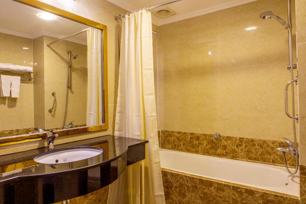 Koupelna v ubytování Huong Sen Hotel